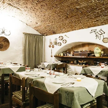 Msnsuites Panella Apartmán *